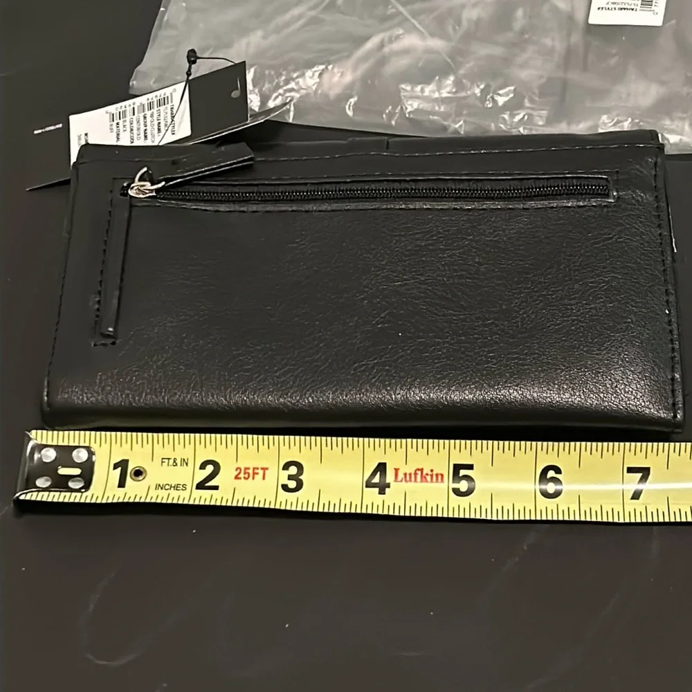 TAHARI WOMEN WALLET BLACK NEW